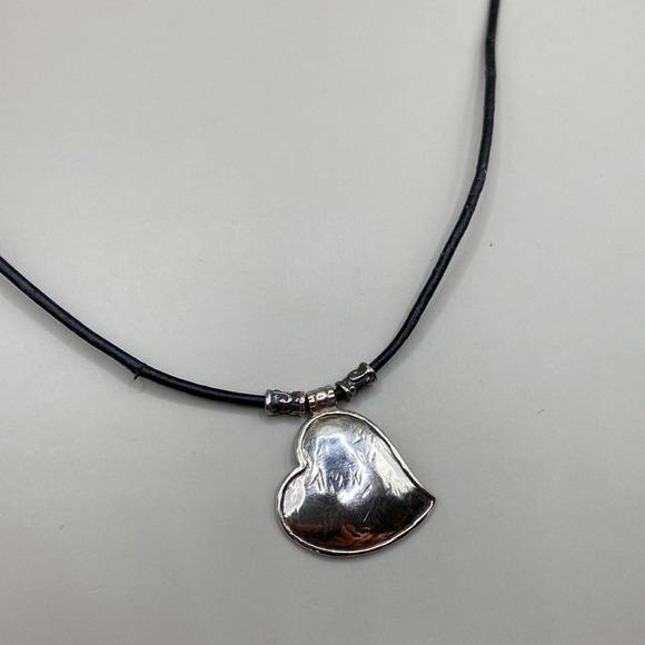 Silpada Sterling Silver You've Got Heart Necklace - Picture 2 of 9